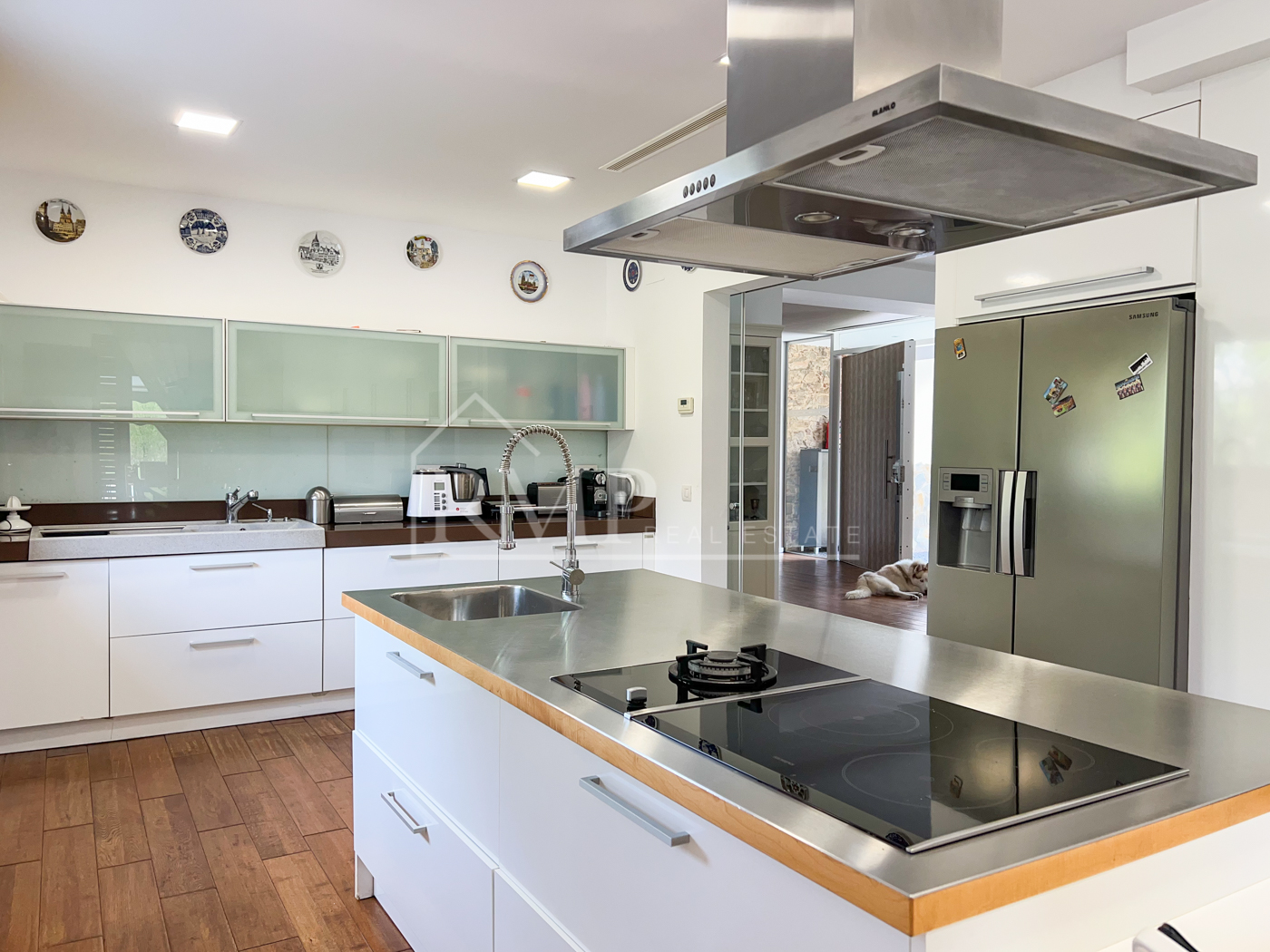 116-J Increíble Masía reformada con piscina y vistas al mar -20