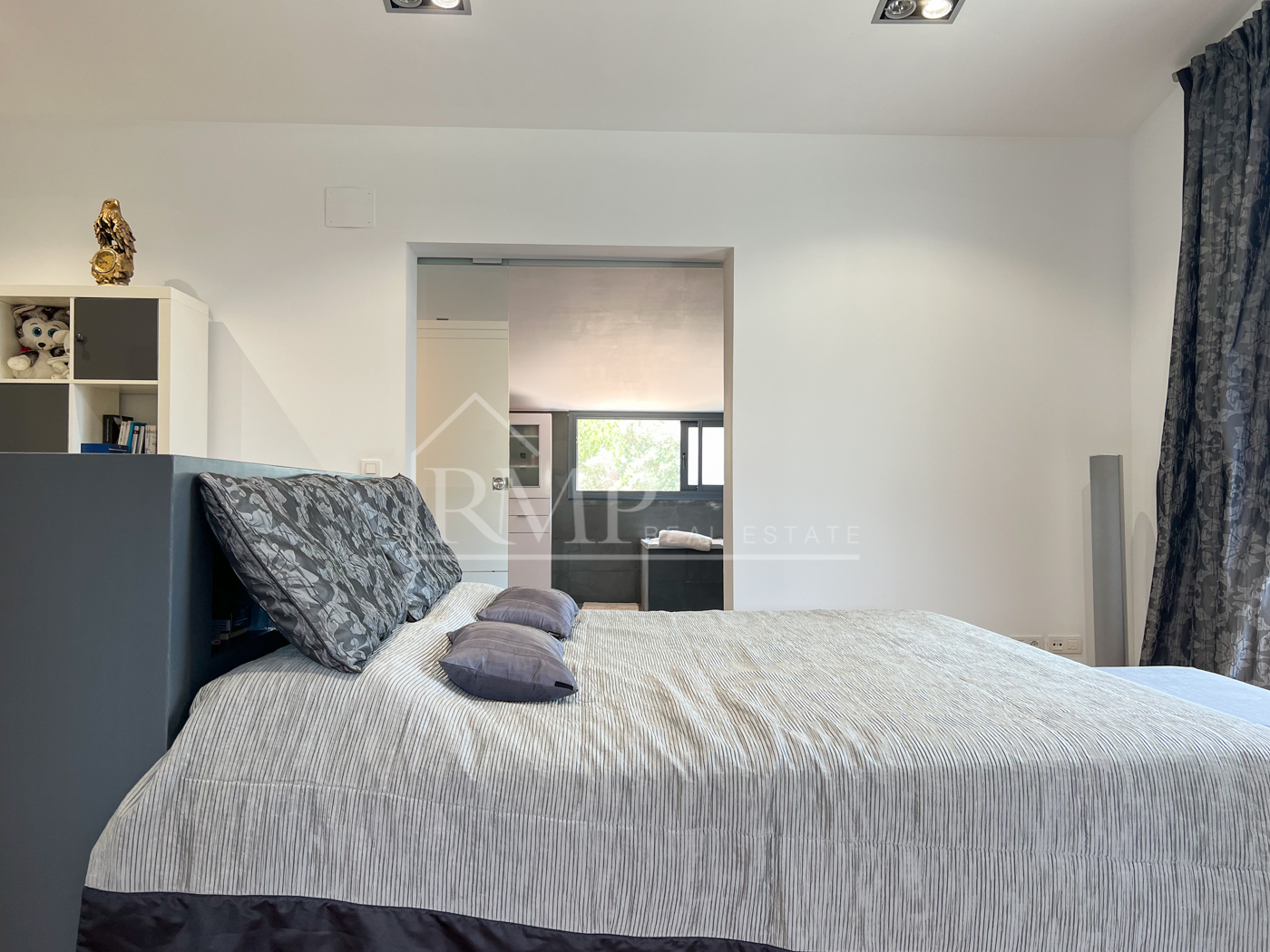 116-J Increíble Masía reformada con piscina y vistas al mar -42