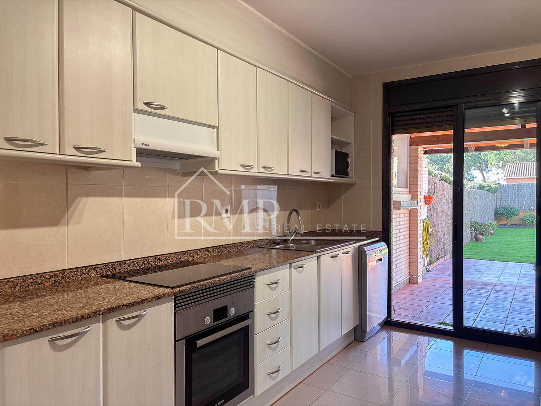 951-P Casa en alquiler con piscina y vistas -15