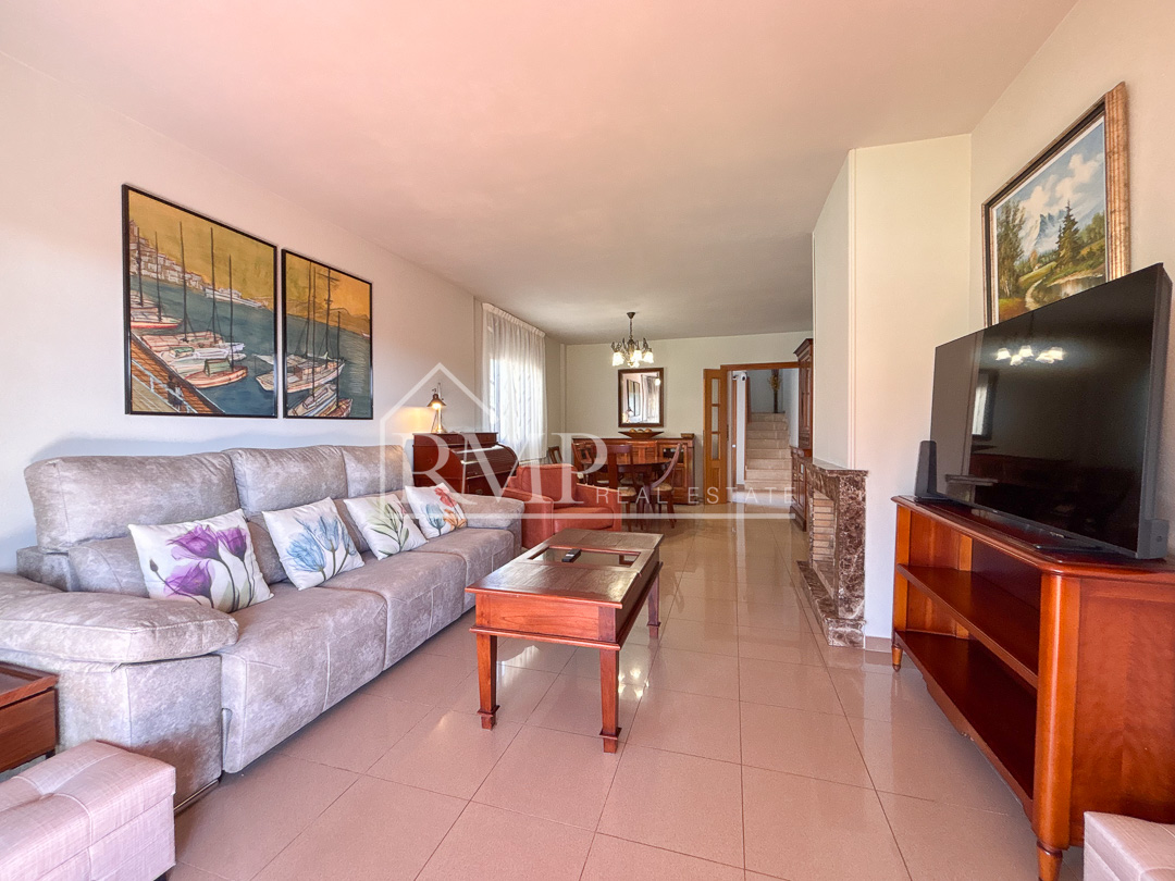 951-P Casa en alquiler con piscina y vistas -21