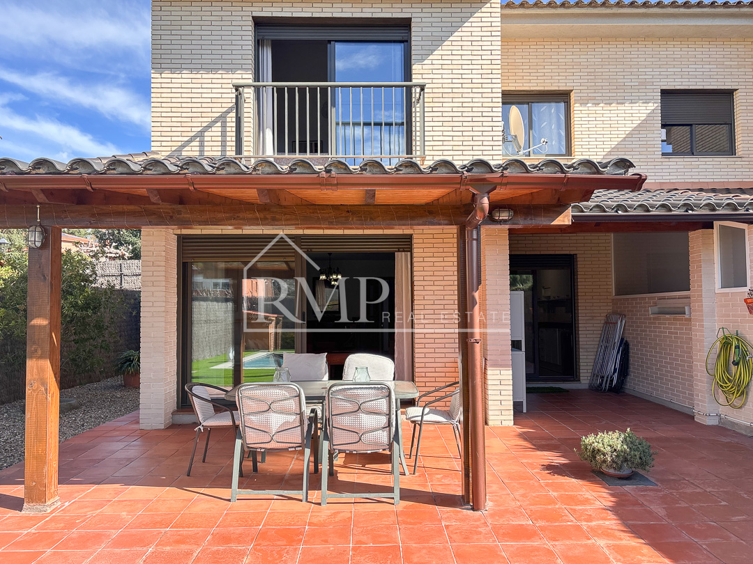 951-P Casa en alquiler con piscina y vistas -31