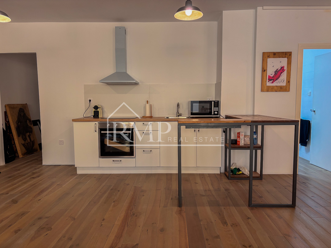 955-P Loft con patio en El guinardo -13