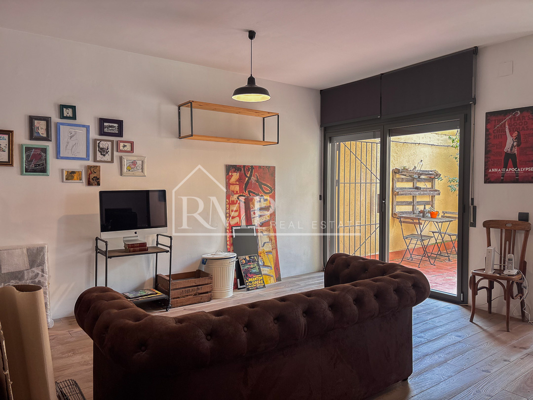 955-P Loft con patio en El guinardo -16