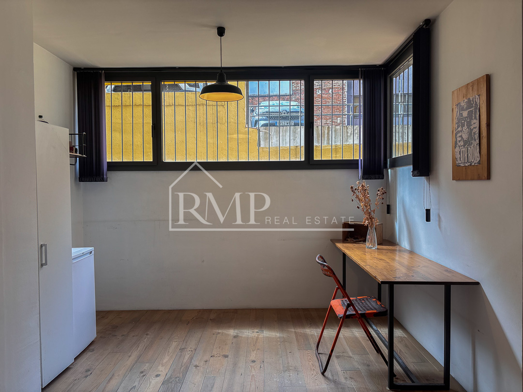 955-P Loft con patio en El guinardo -17