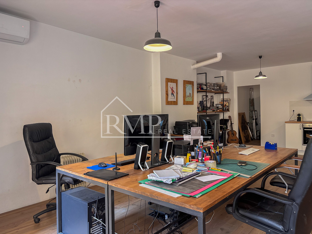 955-P Loft con patio en El guinardo -18