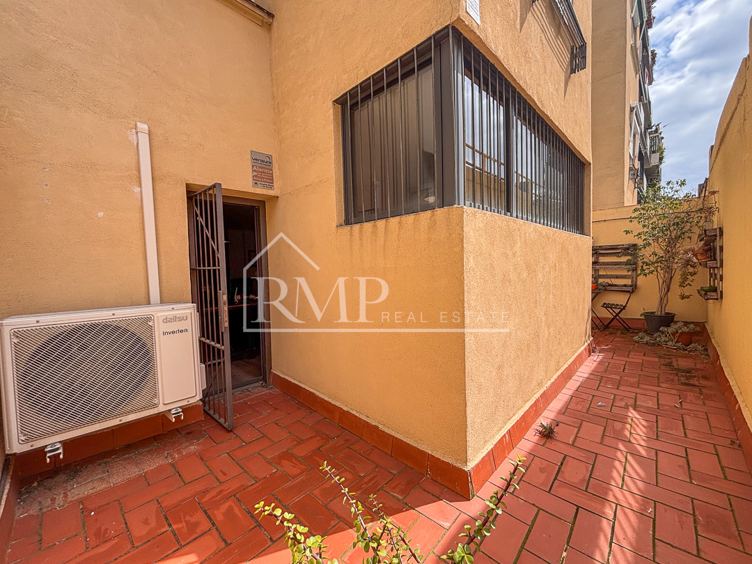 955-P Loft con patio en El guinardo -22