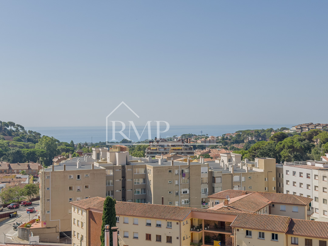 1002-J – Casa mediterranea con piscina y vistas al mar – 14