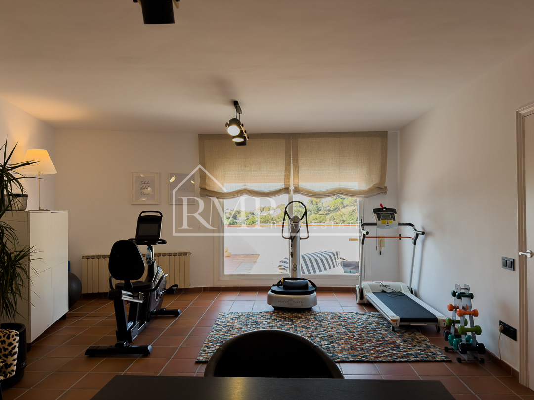 1002-J – Casa mediterranea con piscina y vistas al mar – 65