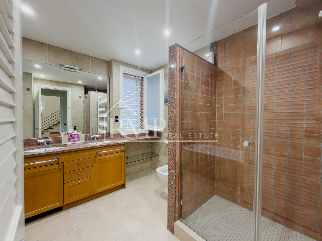 1002-J – Casa reformada en Supermaresme – 43