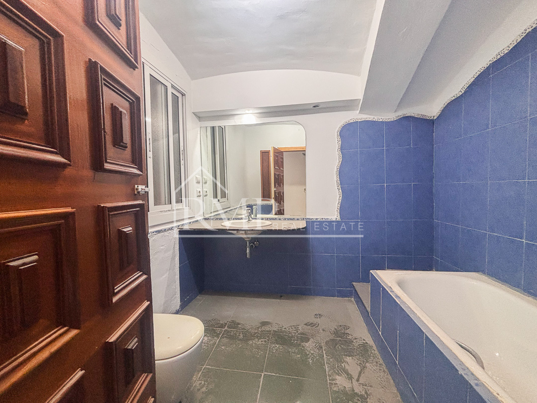 993-P Piso por reformar en el Gotic 2 habitaciones – 13