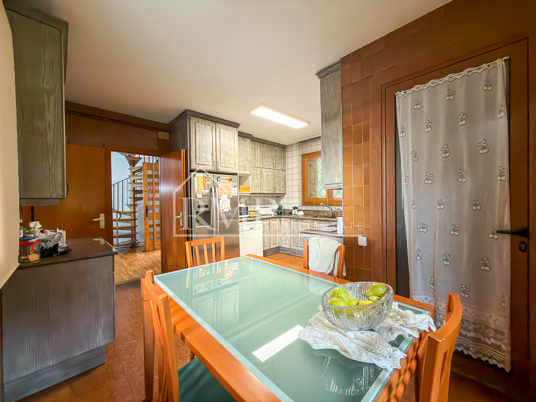 1010-J Casa con jardin y zona comunitaria en Sant Vicenç – 13