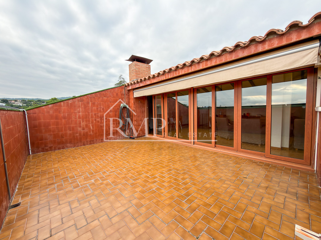 1010-J Casa con jardin y zona comunitaria en Sant Vicenç – 31