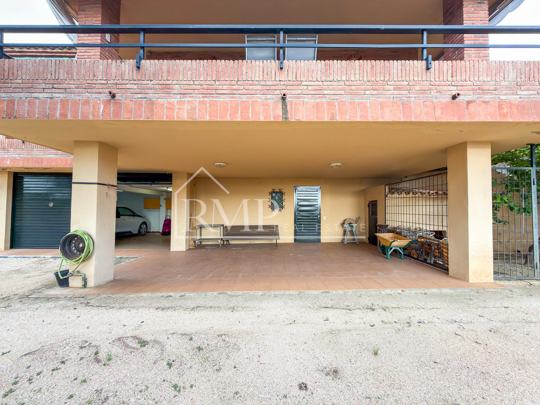 1010-J Casa con jardin y zona comunitaria en Sant Vicenç – 33