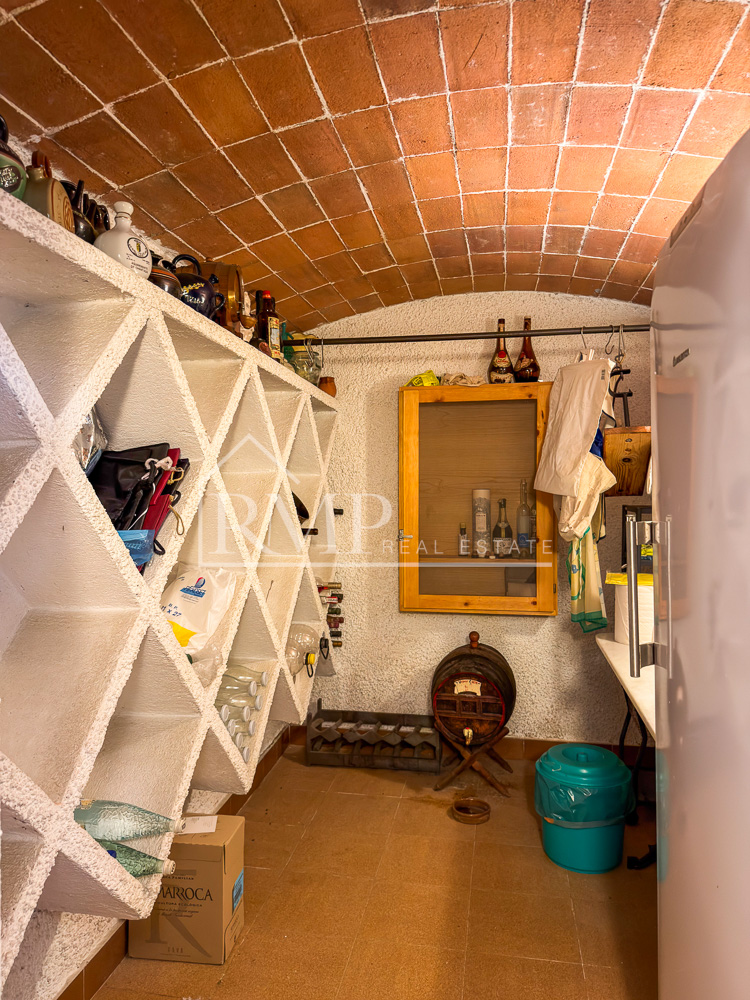 1010-J Casa con jardin y zona comunitaria en Sant Vicenç – 36