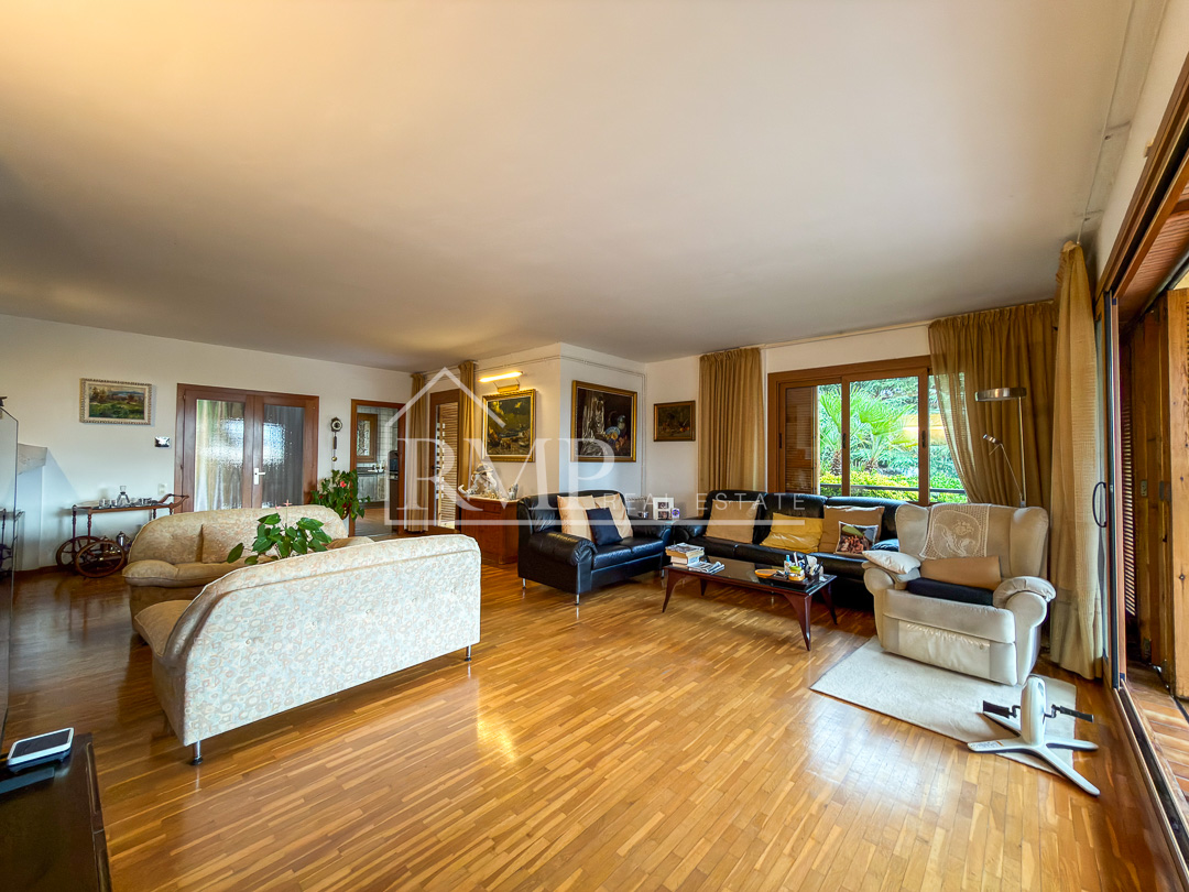 1010-J Casa con jardin y zona comunitaria en Sant Vicenç – 4
