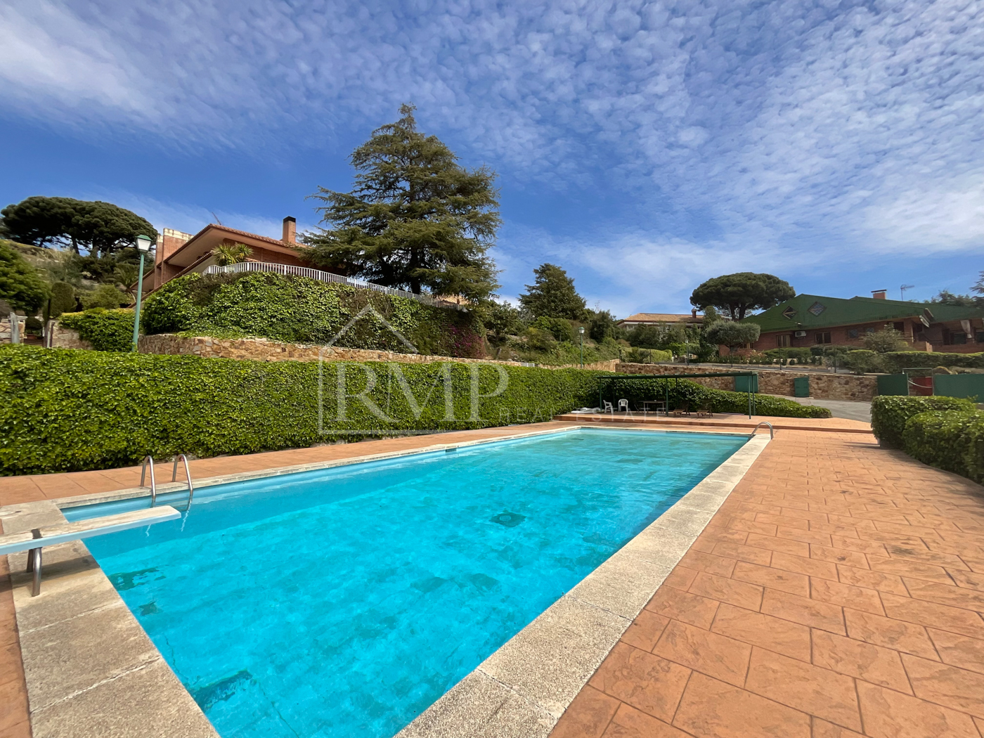 1010-J Casa con jardin y zona comunitaria en Sant Vicenç – 49