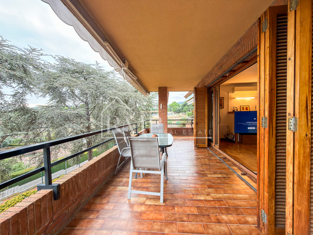 1010-J Casa con jardin y zona comunitaria en Sant Vicenç – 8